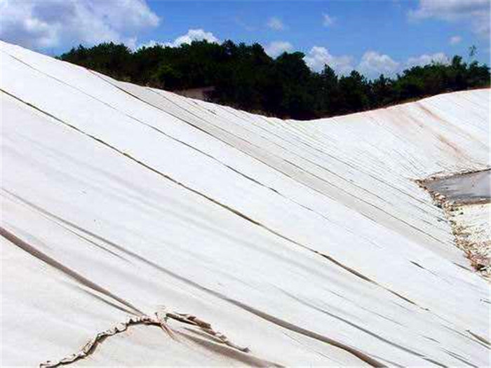 復(fù)合土工膜的修補方法